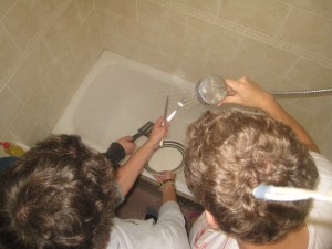 Doing the dishes, aka washing up Doing the dishes, aka washing up